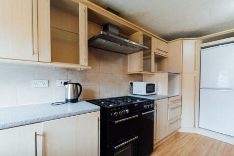 4-bed house on Moorhen Way, Loughborough, £2,513/mo