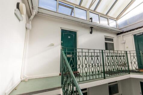 Apt10Gables19ForestRoad-27print.jpg
