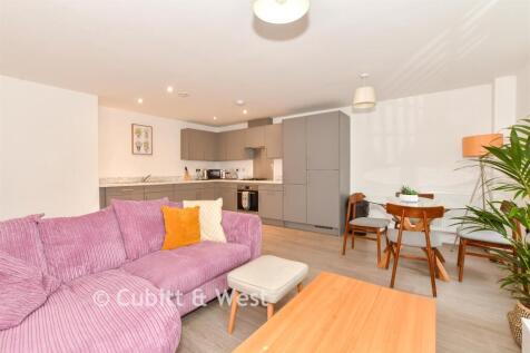 Lounge/Kitchen