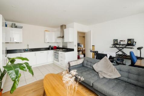 Latitude Apartments