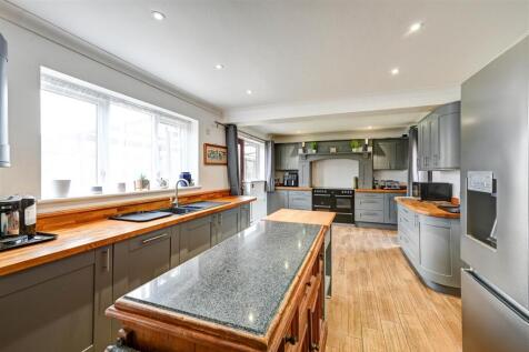 Kitchen.jpg