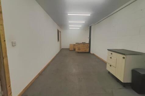 Light Industrial to rent Image 6