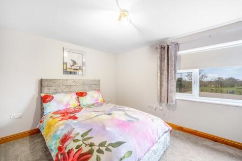 66 High Street (Gainsborough)-44