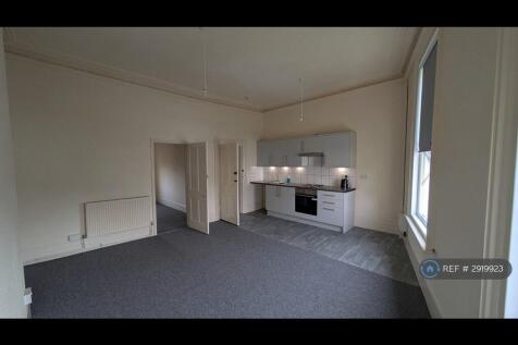 Living Room / Kitchen
