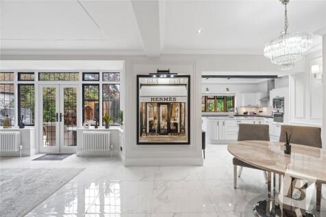 Dining / Family Room