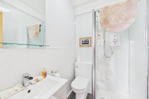 CAM03481G0-PR0104-STILL030