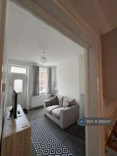 Victoria Road, Mexborough, S64 photo 4