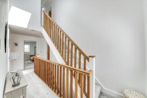 Landing to second floor