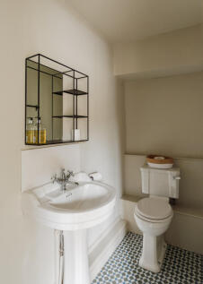 320338 - Round House Cottage, Castle Cary-29.JPG