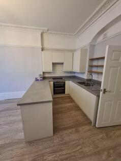 Apsley Road – Ground, Clifton photo 4