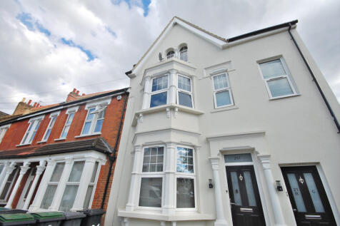 2 Bedroom Flat for rent in N22