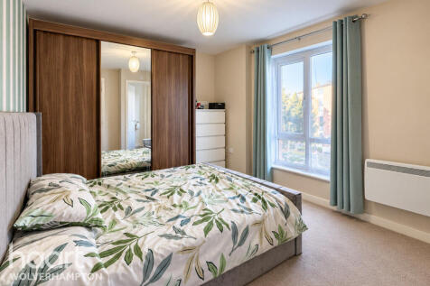 Akron Drive, WOLVERHAMPTON photo 4