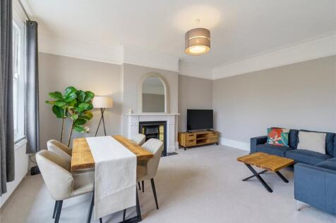 1-bed flat on Bushnell Road, SW17, £2,150/mo