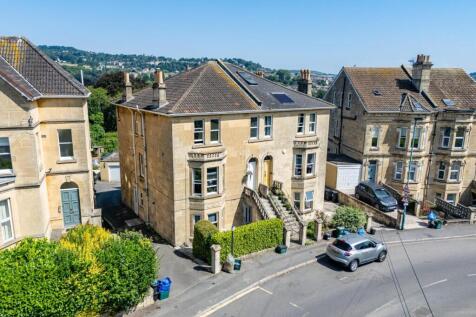 Flat 4 78 Lower Oldfield Park BA2 3HP-18.jpg