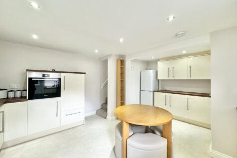 Oakley Terrace, Beeston, West Yorkshire, LS11 photo 3