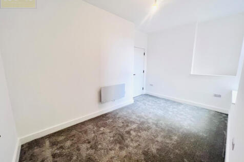 Railway Road, Urmston photo 5