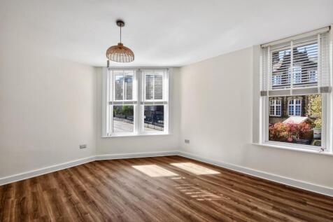 flat2-1heywoodrd-2.jpg