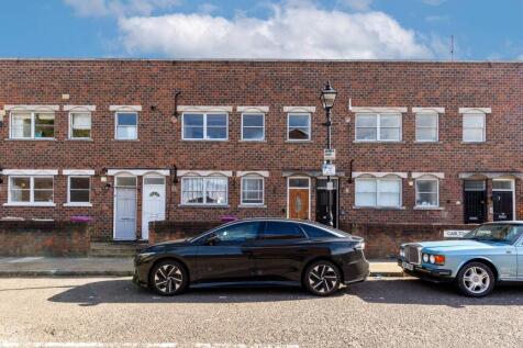 23 Carlton Square, Stepney, London, E1 4EH