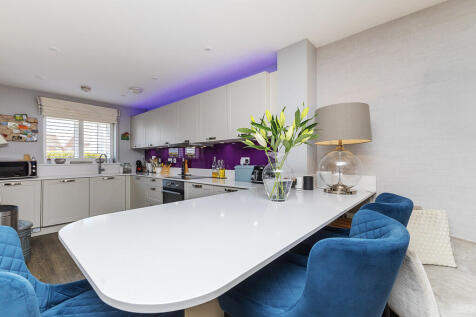 3 Longhurst Drive...