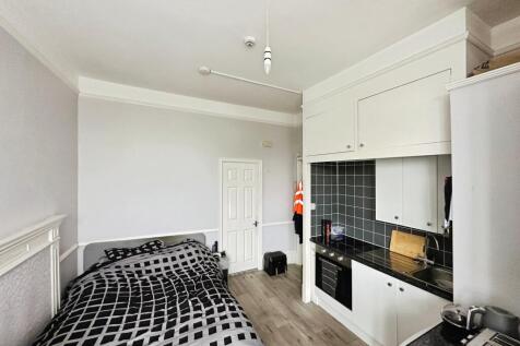 Beacon Hill, Exmouth, EX8 photo 3