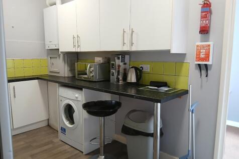Borough Road, Staffordshire, Burton upon Trent, DE14 photo 4