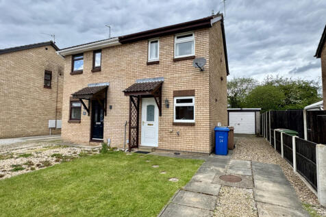 2 Bedroom House - semi-detached for Sale
