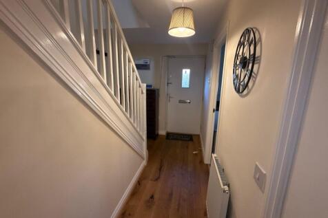 Mars Drive, Wellingborough, NN8 photo 3