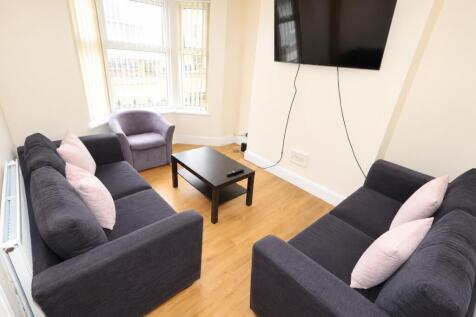 5-bed terraced on Jubilee Drive, Liverpool, £542/mo