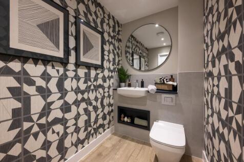5 bedroom show home,