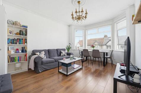 106 Drayton Recp.jpg