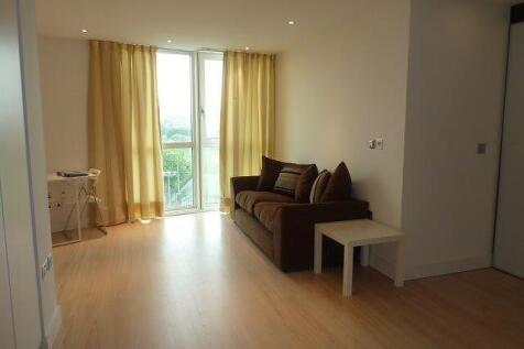 Living Area (Main)