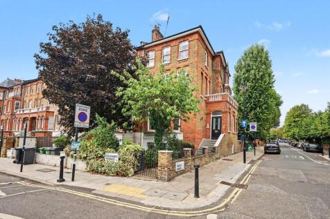 Flat 2, 80 Goldhurst Terrace, South Hampstead, London NW6 3HS