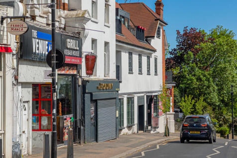 Muswell Hill Broa...