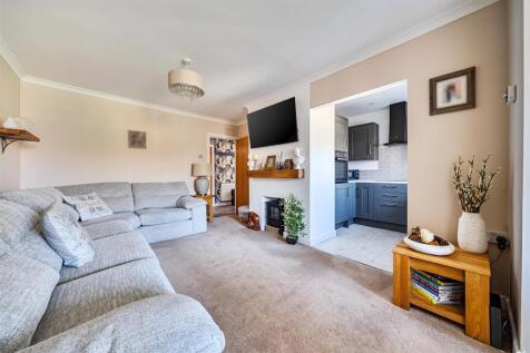 25 Norton Crescent, Towcester