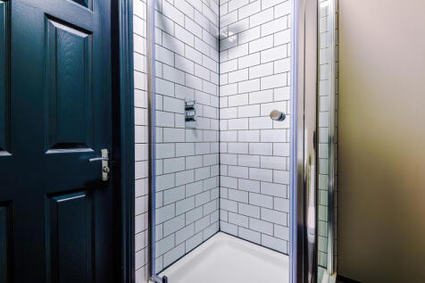 Flat K, HF, Bathroom 2