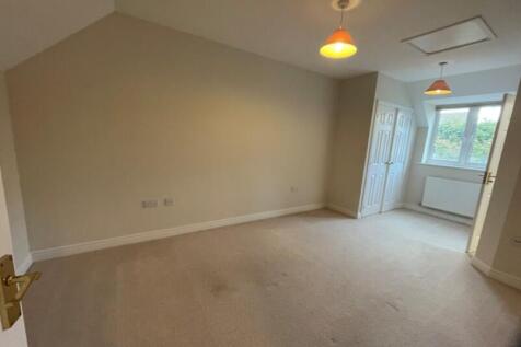 Loiret Crescent, Malmesbury photo 4