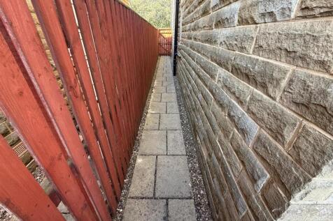 Side Path - Crosland Hill Road.jpg
