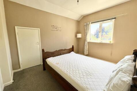 The Hayloft, 2 Merridale Grove, Wolverhampton photo 5