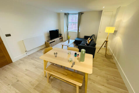 Rent Includes All Bills, Exeter photo 3