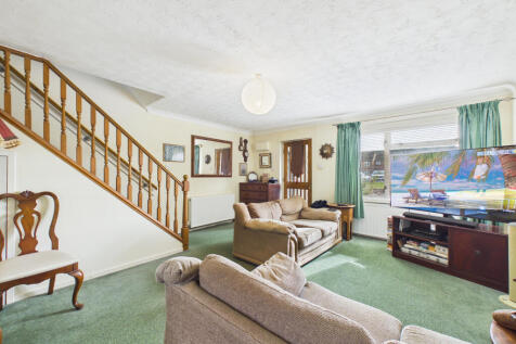 CAM01984G0-PR0576-STILL003