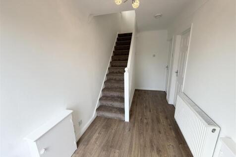Kenilworth Drive, Wirral photo 2