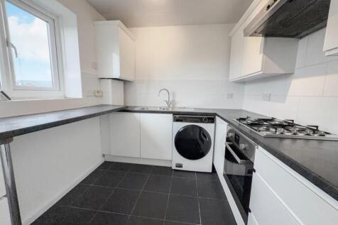 Laurel Hill Way, Colton, Leeds photo 3