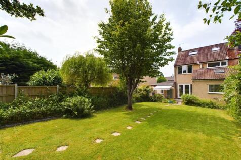 CAM02023G0-PR0054-STILL031