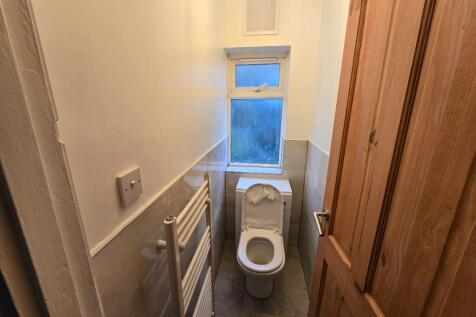 Columbine Close, Rochester photo 5