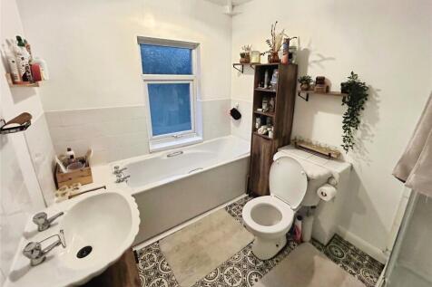 Bathroom/Shower W,c