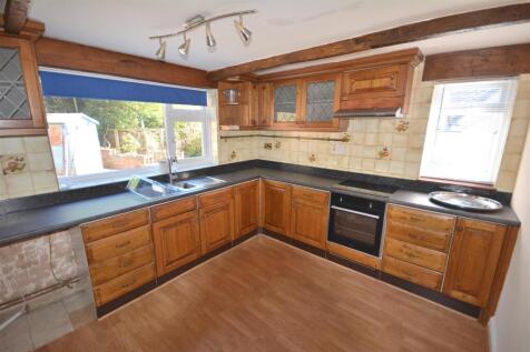 Kitchen #.JPG