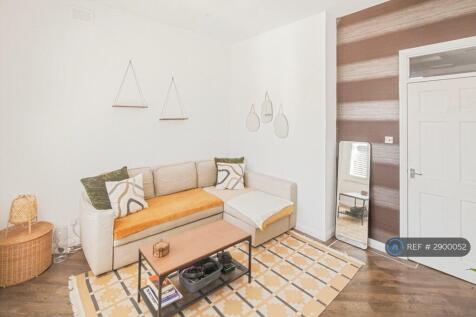 Spacious 1 Bed Flat