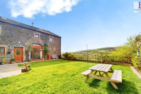 7d2fd32c-The-Barn-Addersgate-Lane-04232025_165717.