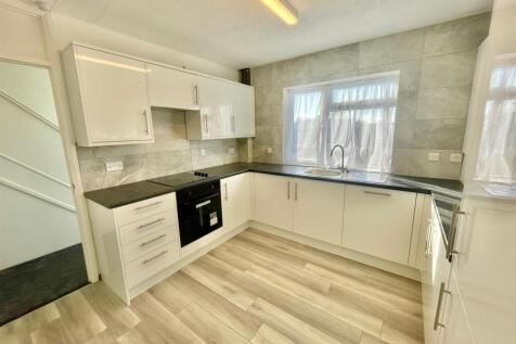 Dellsome Lane 49 Kitchen v2.jpg