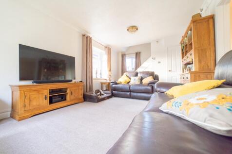 Call 02920 454555 to secure your viewing_10